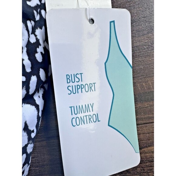 Swim Solutions Women's Printed Ruched-Front One Piece Swimsuit Black & White 18 - Picture 7 of 9